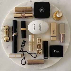 Meet your Posher,  Jeannie